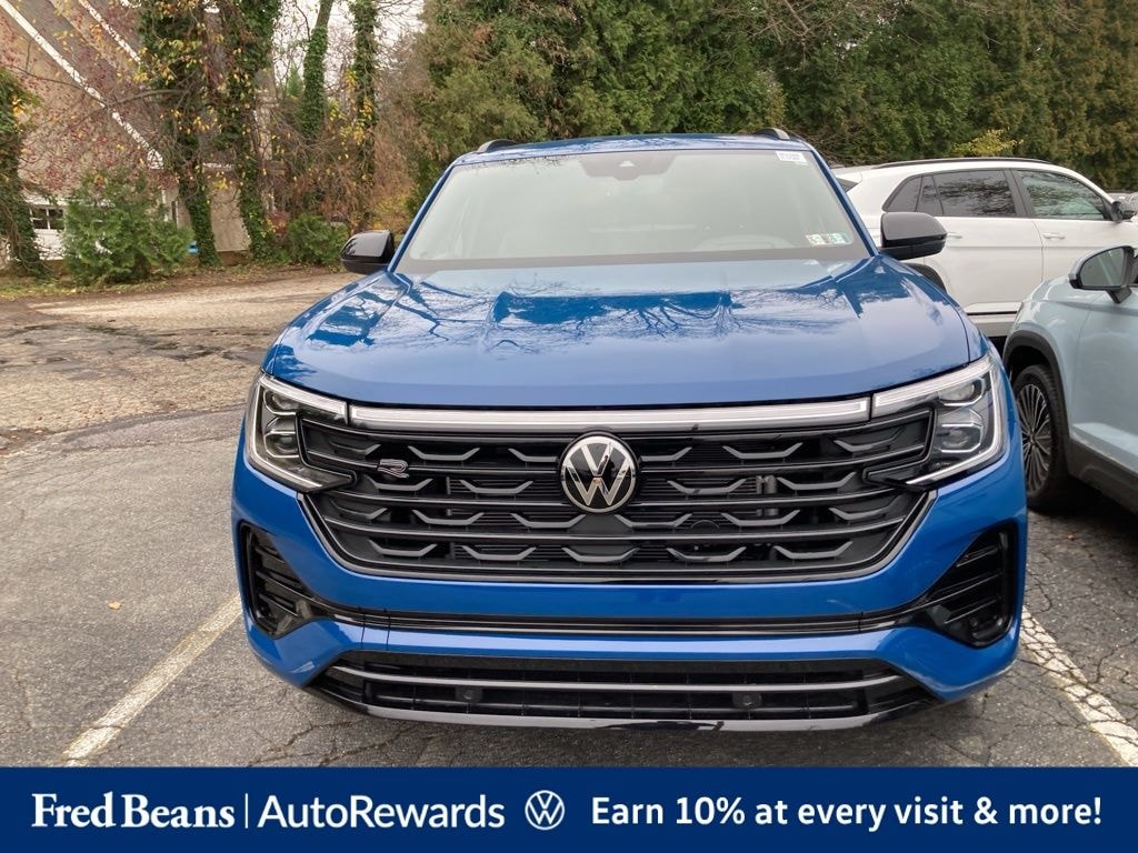 New 2026 Volkswagen Atlas Cross Sport 2.0T SEL R-Line Black SUV