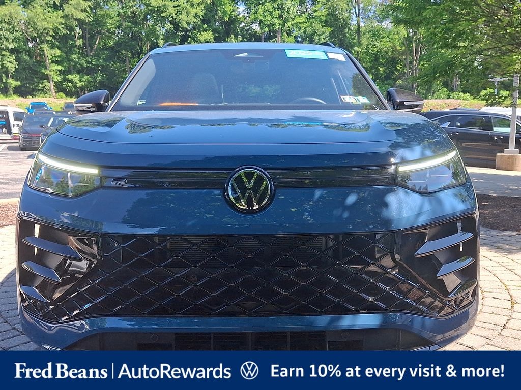 Certified 2025 Volkswagen Tiguan 2.0T SE R-Line Black SUV