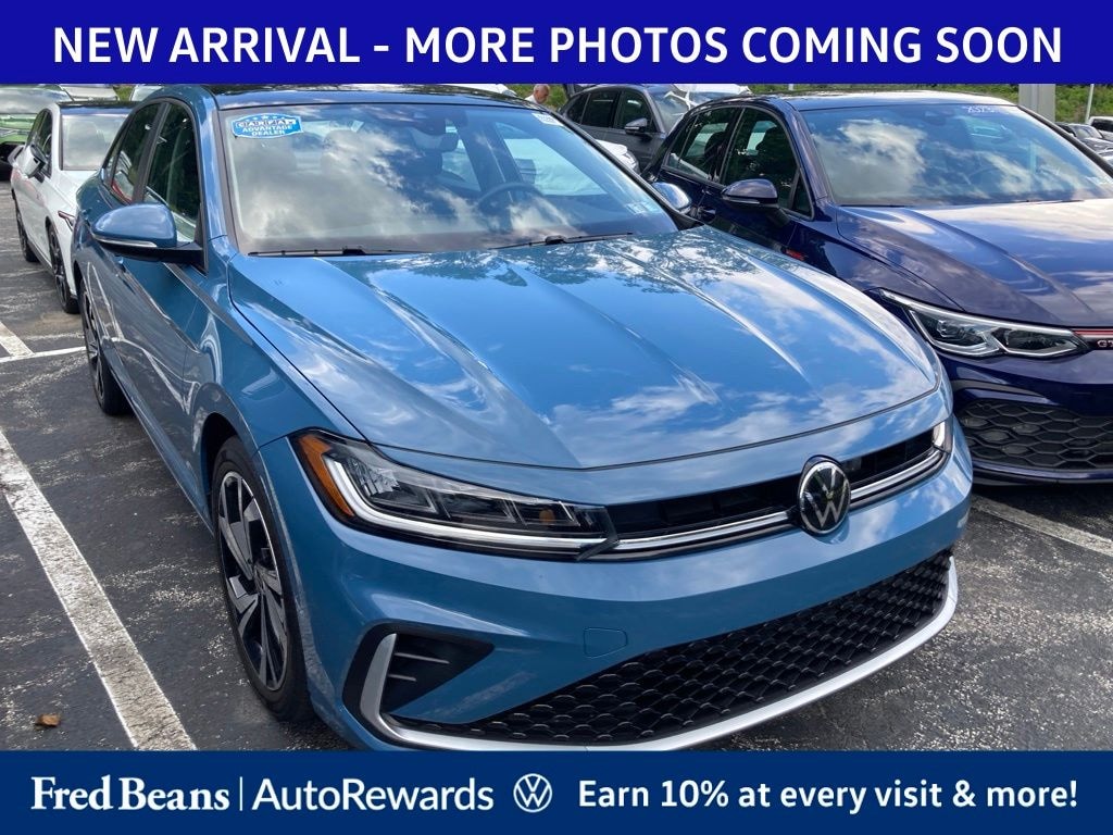 Certified 2025 Volkswagen Jetta 1.5T SEL Sedan