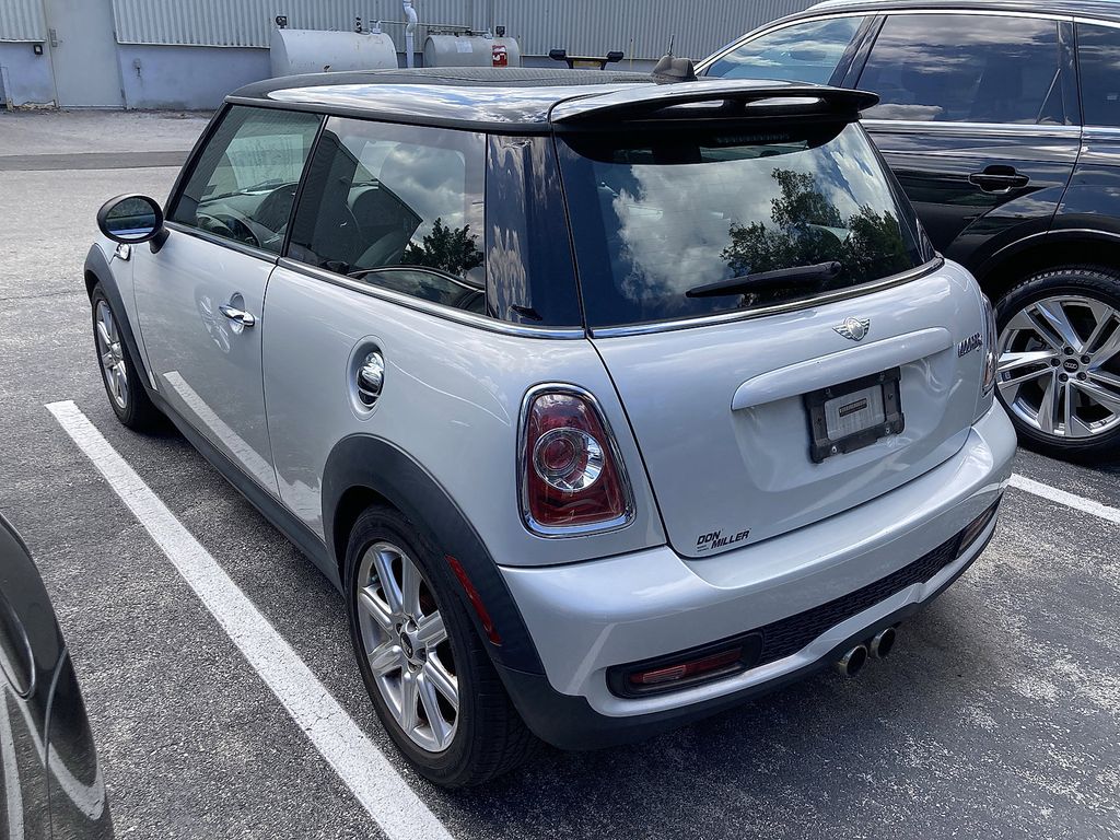 2012 Mini Cooper Base Hardtop photo 3