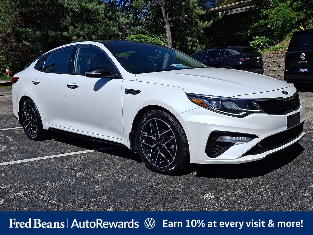 2020 Kia Optima SE's photo