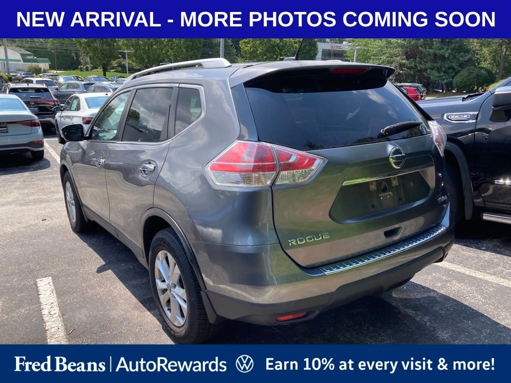 Used 2015 Nissan Rogue SV SUV