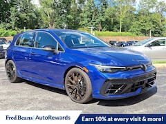 2025 Volkswagen Golf R 2.0T Black Edition Hatchback