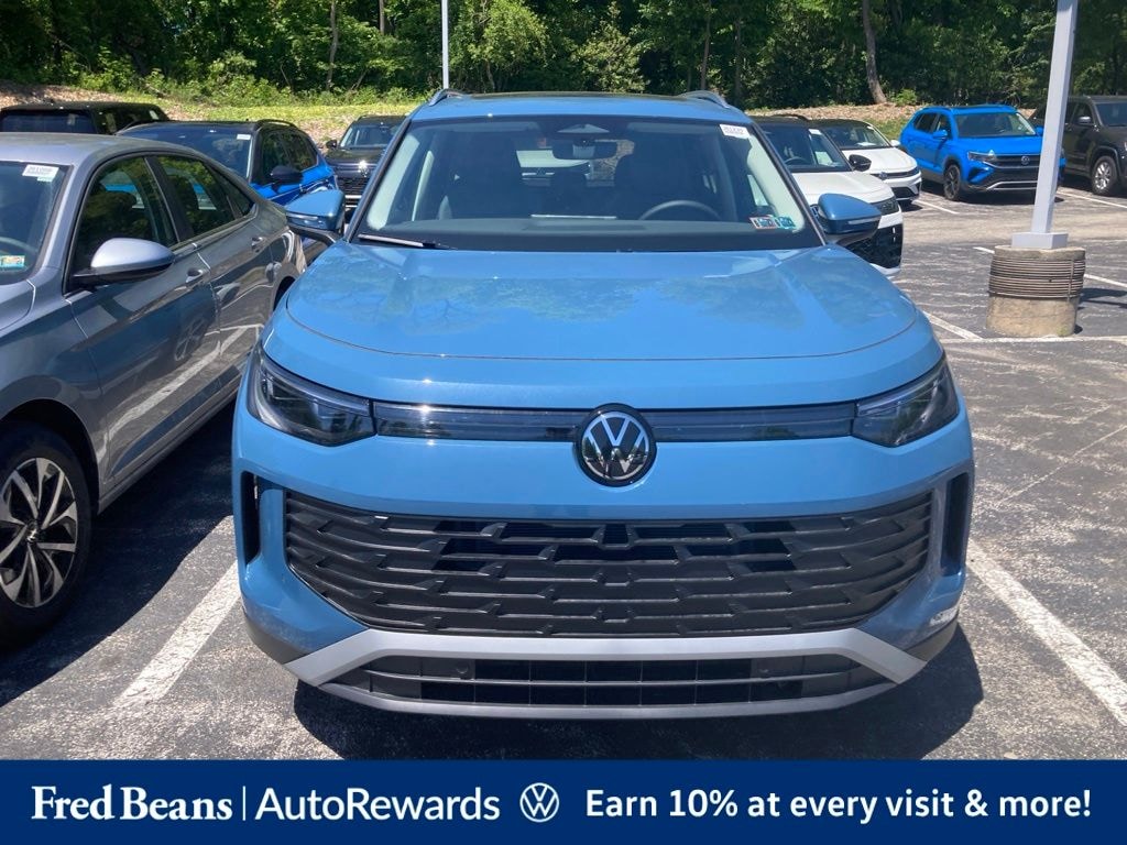 New 2026 Volkswagen Tiguan 2.0T SE SUV