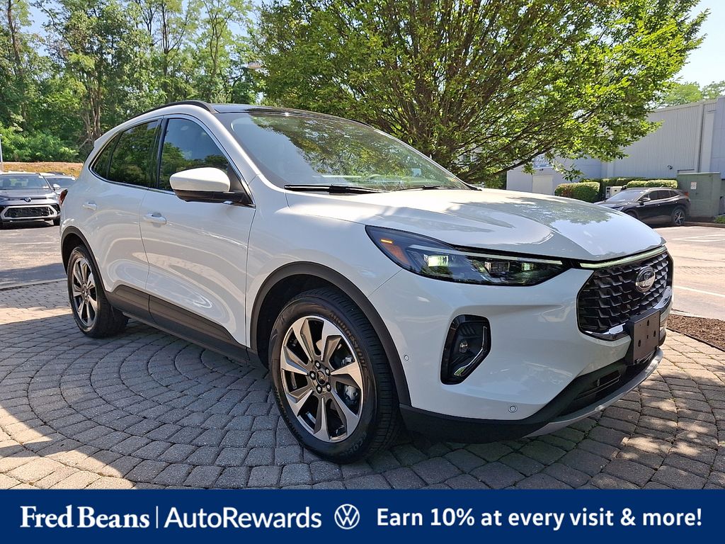 2023 Ford Escape