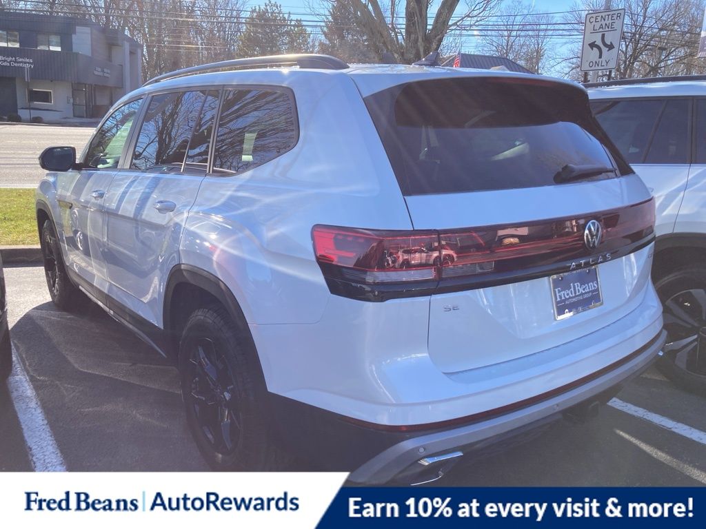2026 Volkswagen Atlas Peak Edition SE photo 4