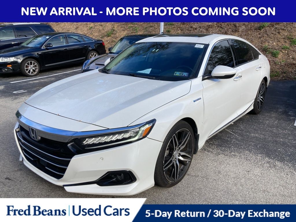 2022 Honda Accord Hybrid Touring photo 3
