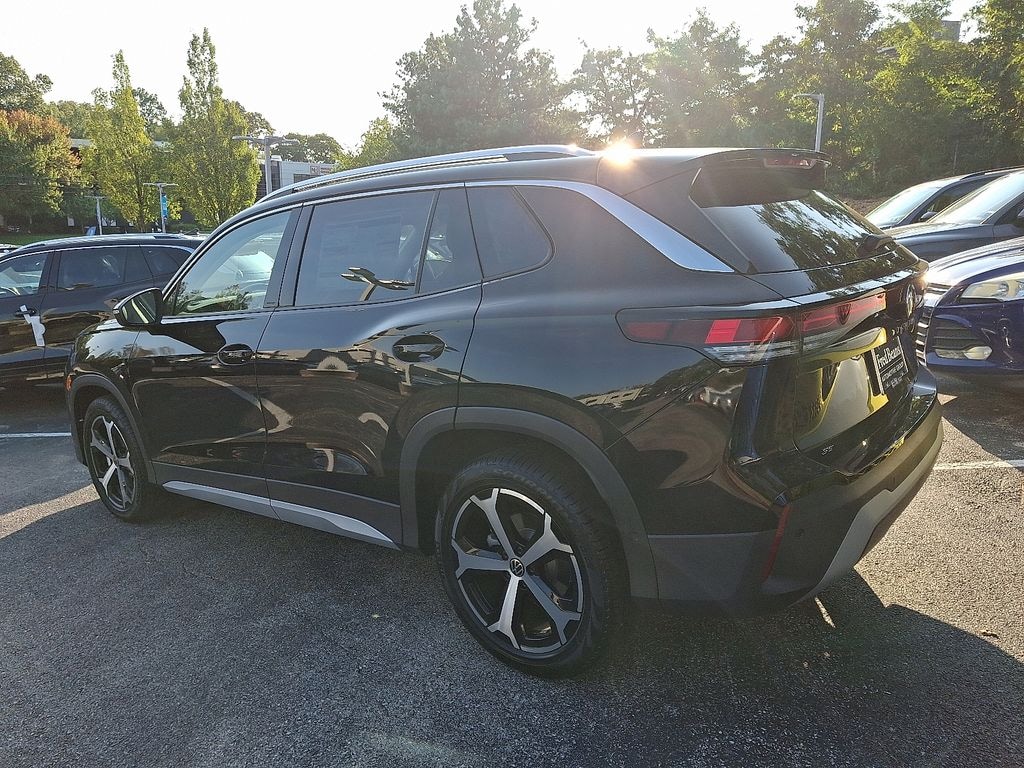 New 2025 Volkswagen Tiguan 2.0T SE SUV