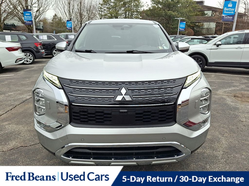 Used 2022 Mitsubishi Outlander SE with VIN JA4J4UA89NZ036870 for sale in Devon, PA