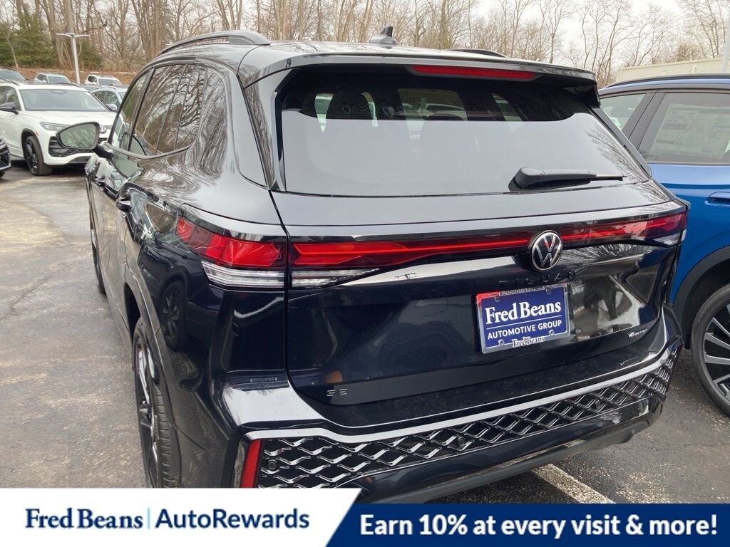 New 2026 Volkswagen Tiguan 2.0T SE R-Line Black SUV