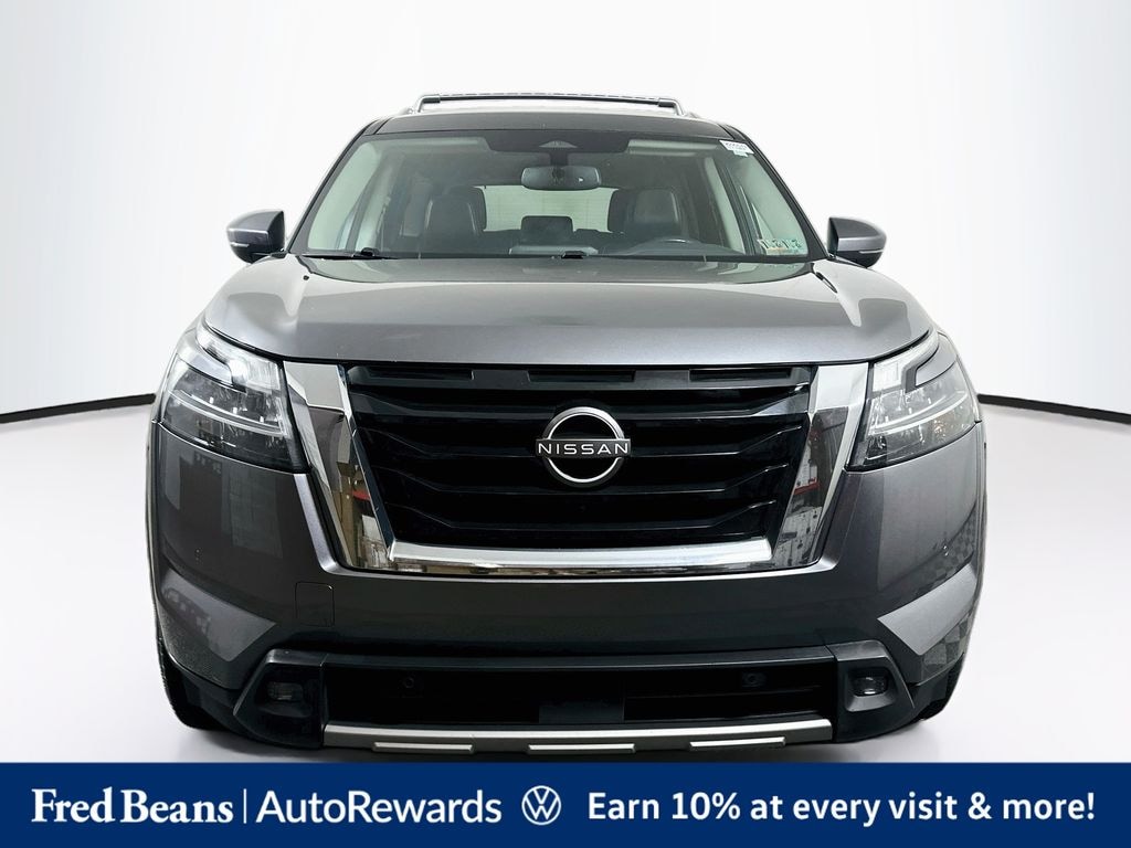 Used 2022 Nissan Pathfinder SL SUV