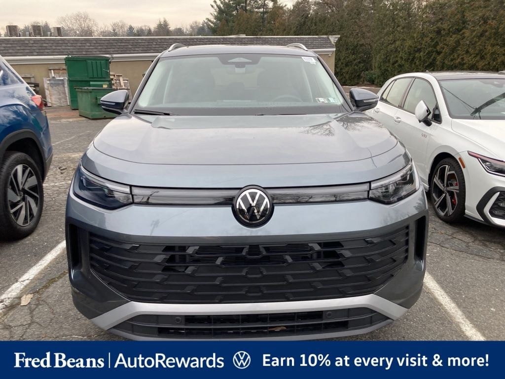New 2026 Volkswagen Tiguan 2.0T SE SUV