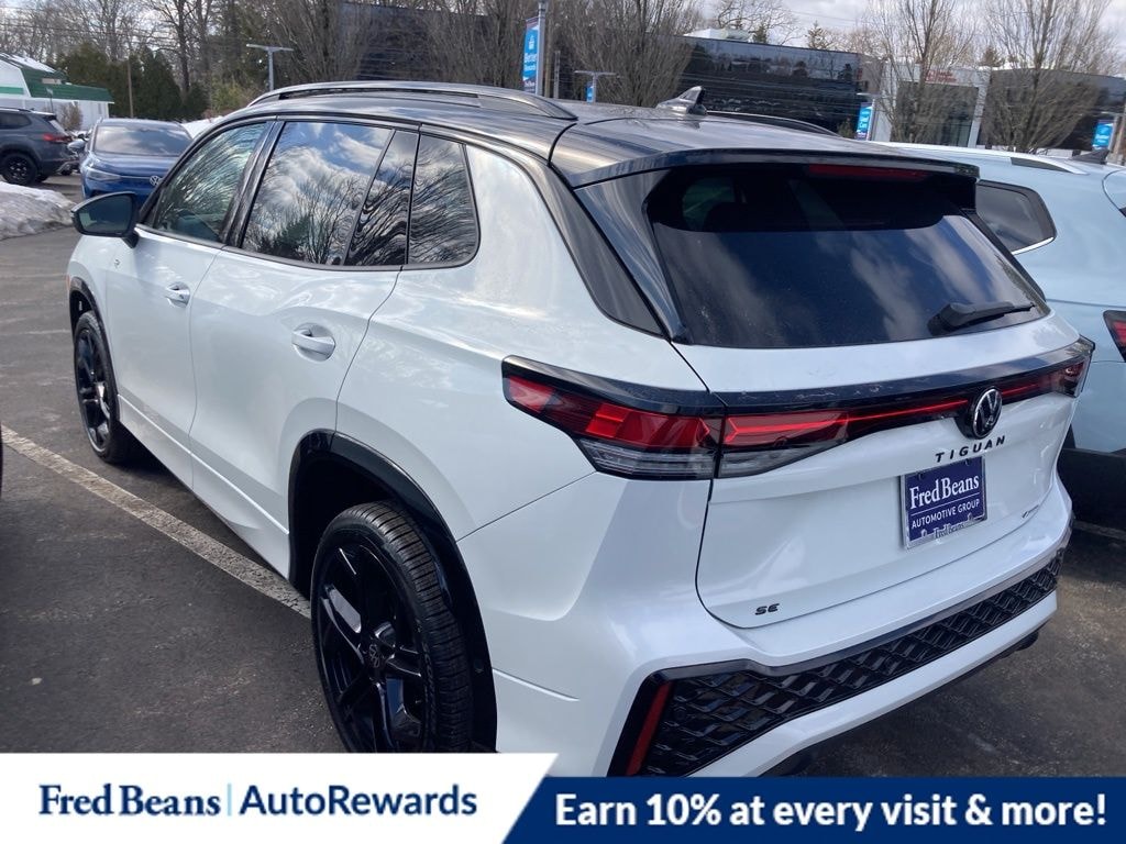 New 2026 Volkswagen Tiguan 2.0T SE R-Line Black SUV