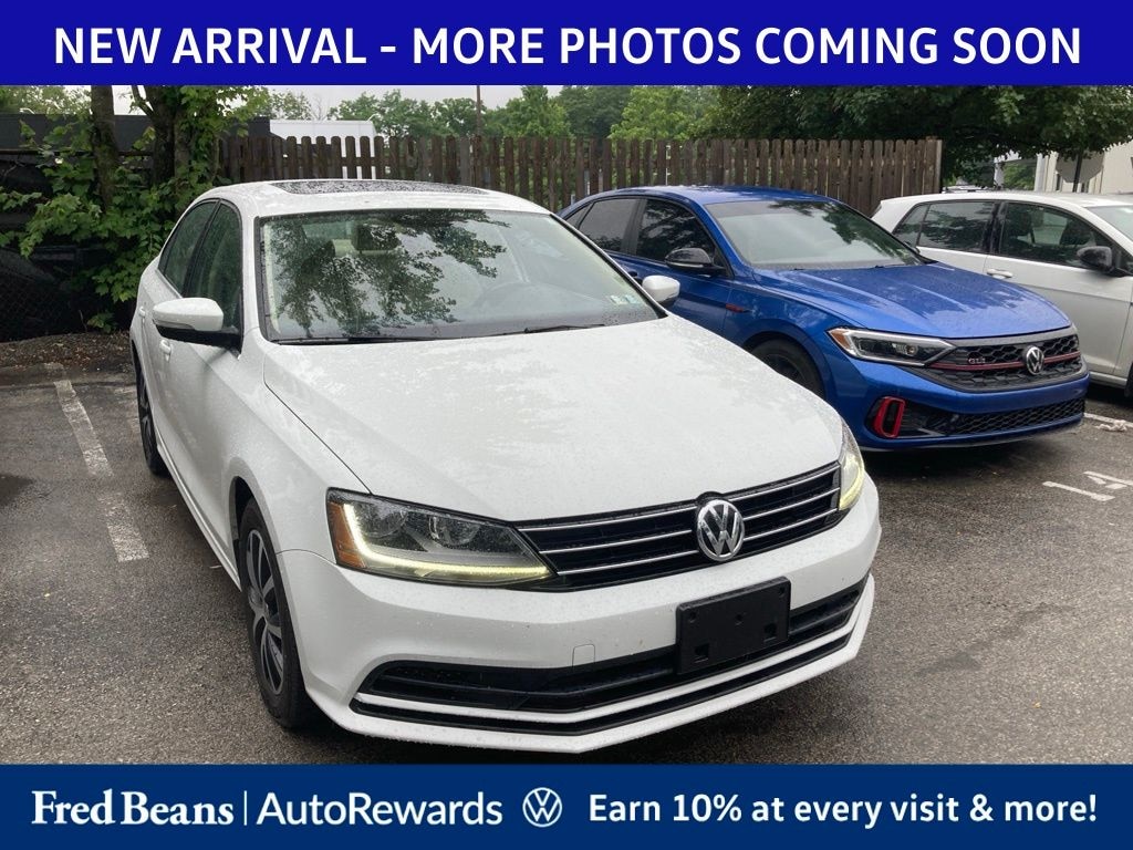 Used 2017 Volkswagen Jetta 1.4T SE Sedan