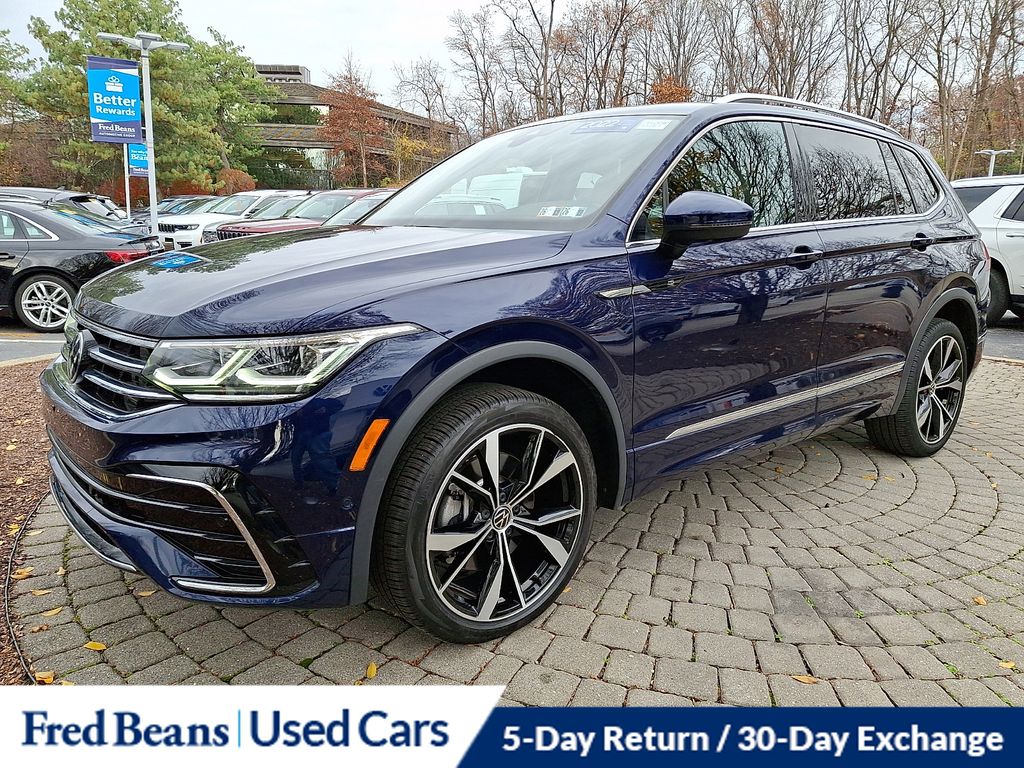 2022 Volkswagen Tiguan SEL Premium R-Line photo 3