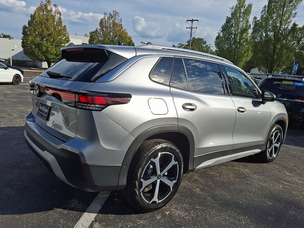 New 2025 Volkswagen Tiguan 2.0T SE SUV