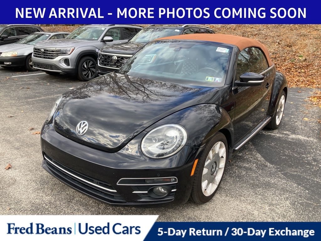 2019 Volkswagen Beetle Convertible Final Edition SEL photo 3