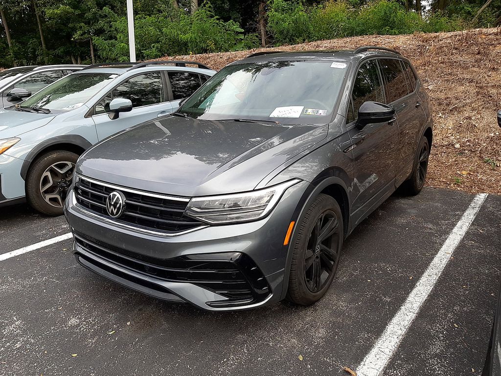 2023 Volkswagen Tiguan SE R-Line Black photo 3