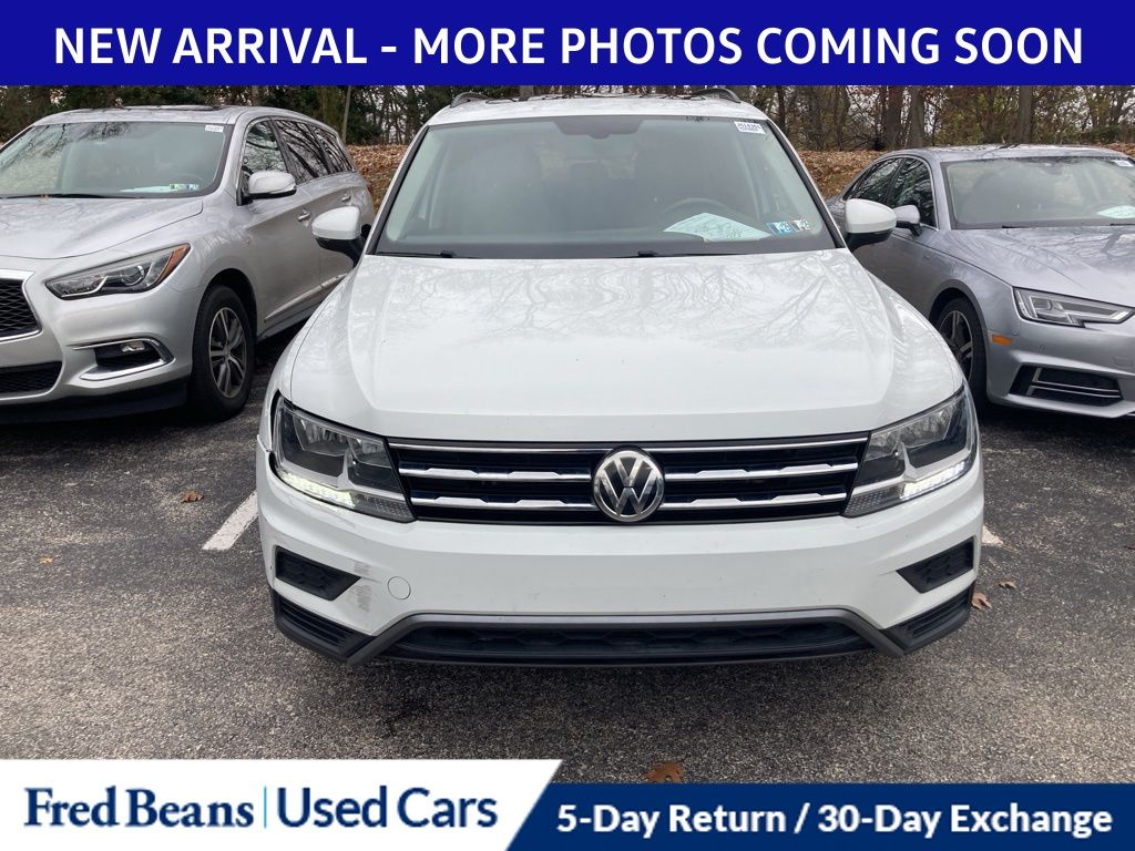 2018 Volkswagen Tiguan SE photo 2