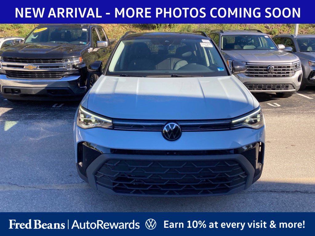 Used 2025 Volkswagen Taos 1.5T SE Black SUV