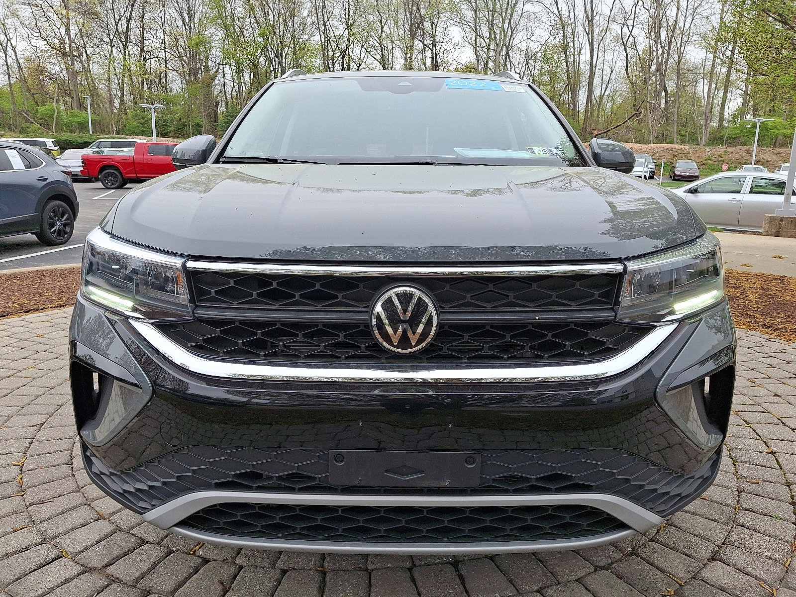 Certified 2022 Volkswagen Taos SE with VIN 3VVPX7B22NM040247 for sale in Devon, PA