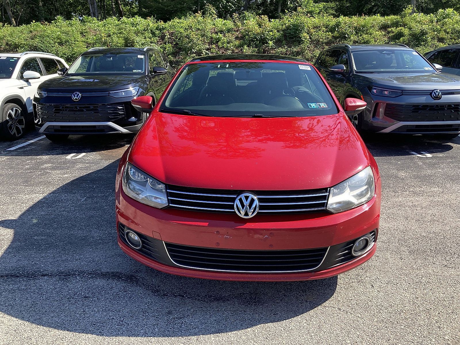Used 2013 Volkswagen Eos Komfort with VIN WVWBW8AH1DV000446 for sale in Devon, PA