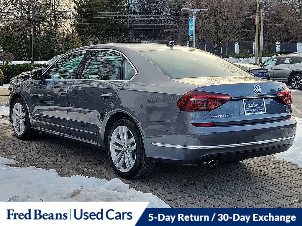 Used 2018 Volkswagen Passat 2.0T SEL Premium Sedan