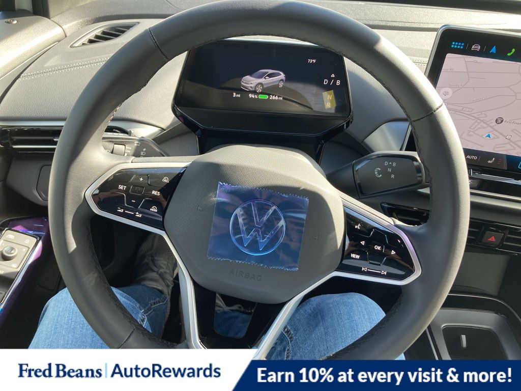 2025 Volkswagen ID.4 PRO - Photo 12