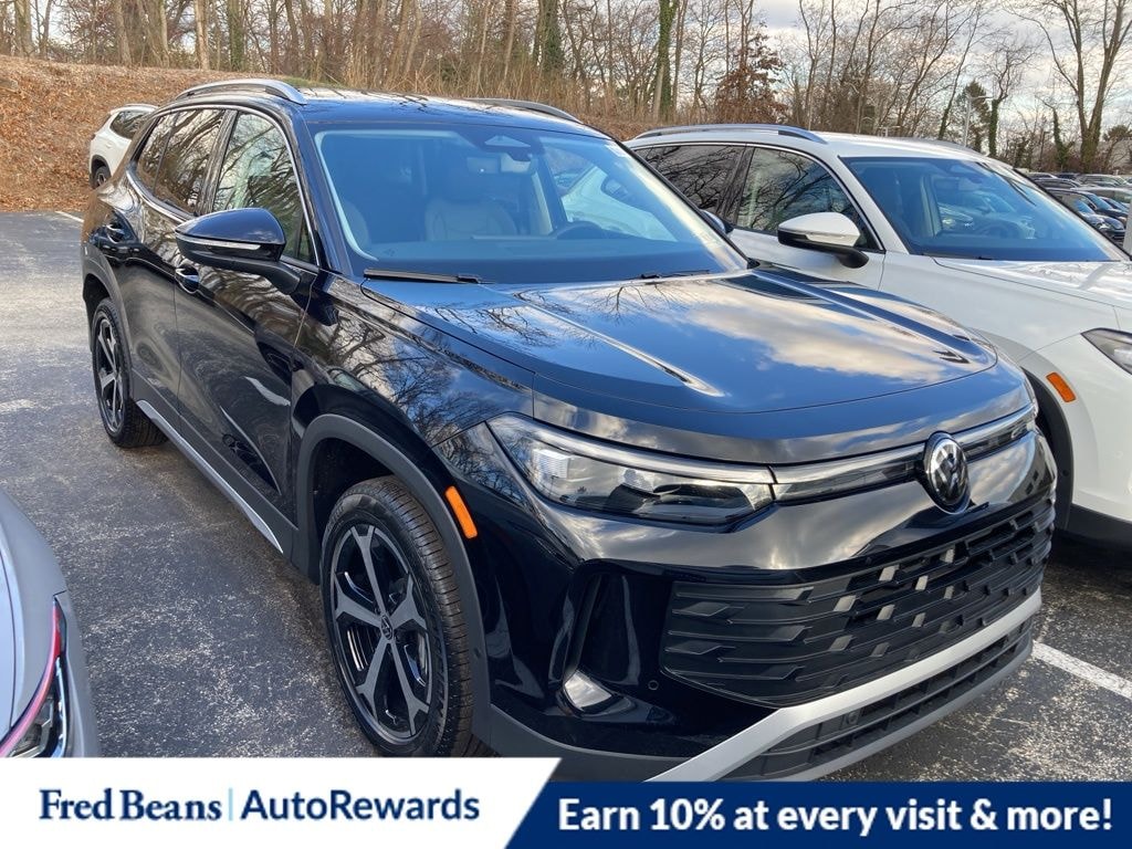 New 2026 Volkswagen Tiguan 2.0T SE SUV