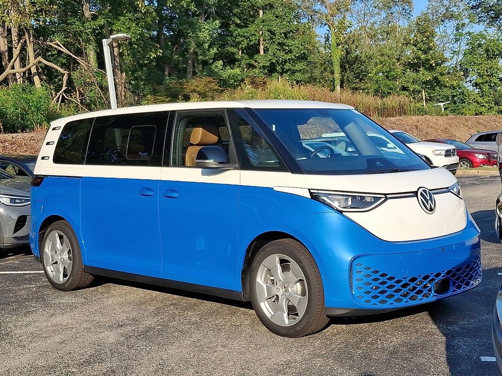 New 2025 Volkswagen ID. Buzz Pro S Plus Van 4MOTION