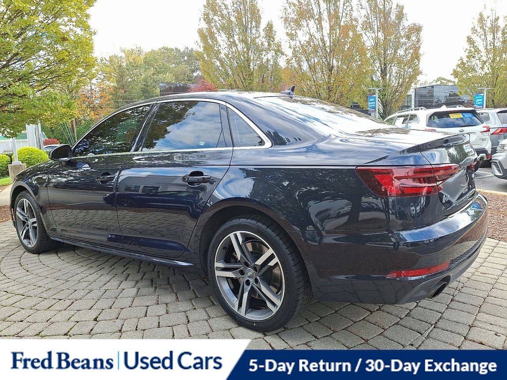 2018 Audi A4 2.0T Premium Plus photo 4