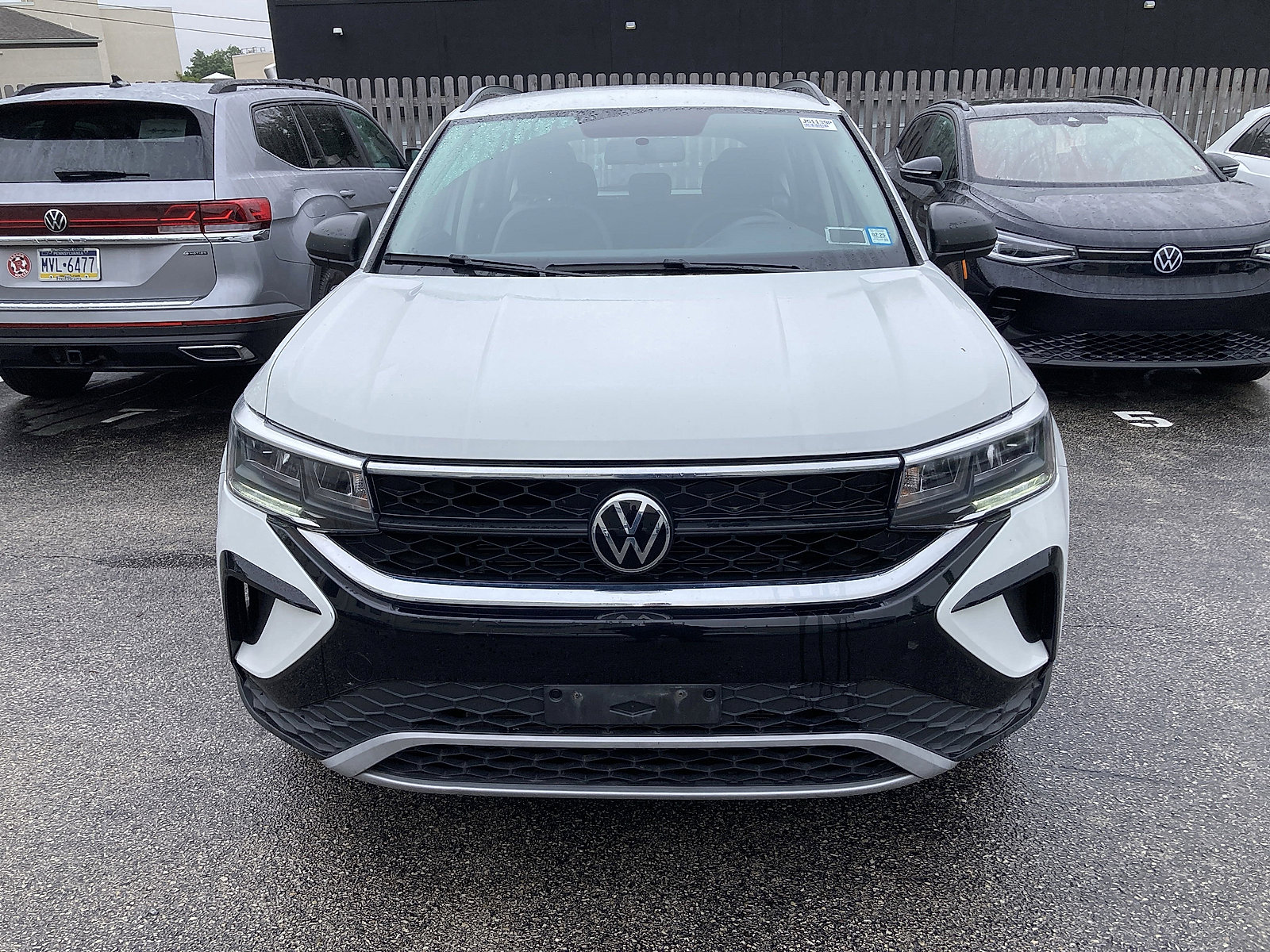 Used 2022 Volkswagen Taos S with VIN 3VVAX7B27NM039617 for sale in Devon, PA