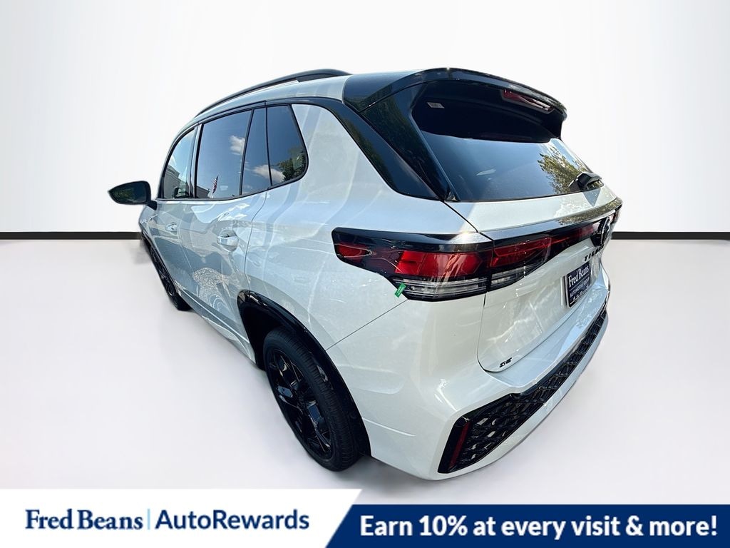 New 2025 Volkswagen Tiguan 2.0T SE R-Line Black SUV