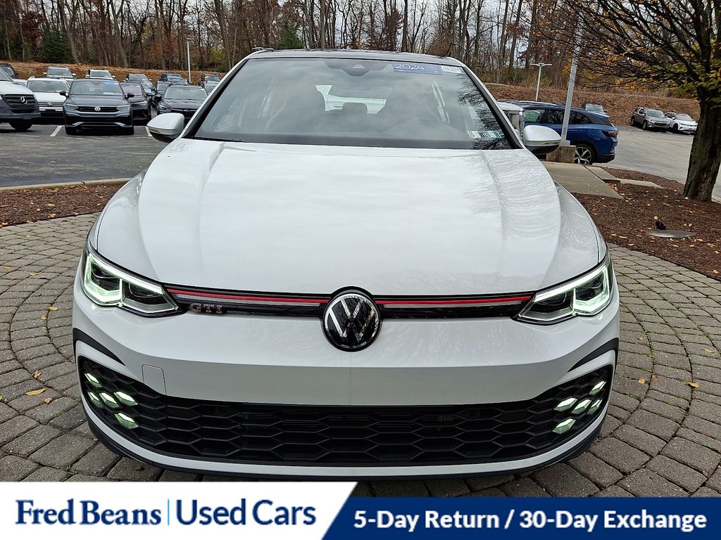 2024 Volkswagen Golf GTI SE photo 2