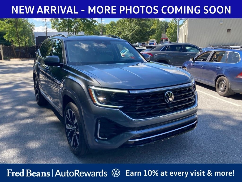 Used 2024 Volkswagen Atlas 2.0T SEL Premium R-Line SUV