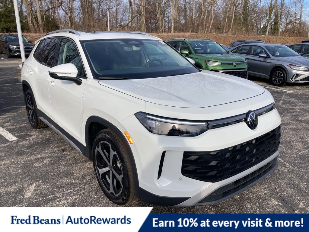 2026 Volkswagen Tiguan SE's photo
