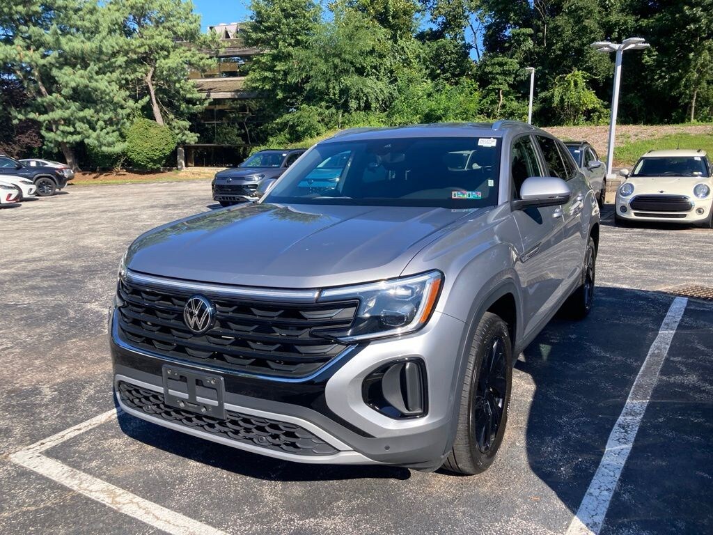 Certified 2024 Volkswagen Atlas Cross Sport 2.0T SE w/Technology SUV