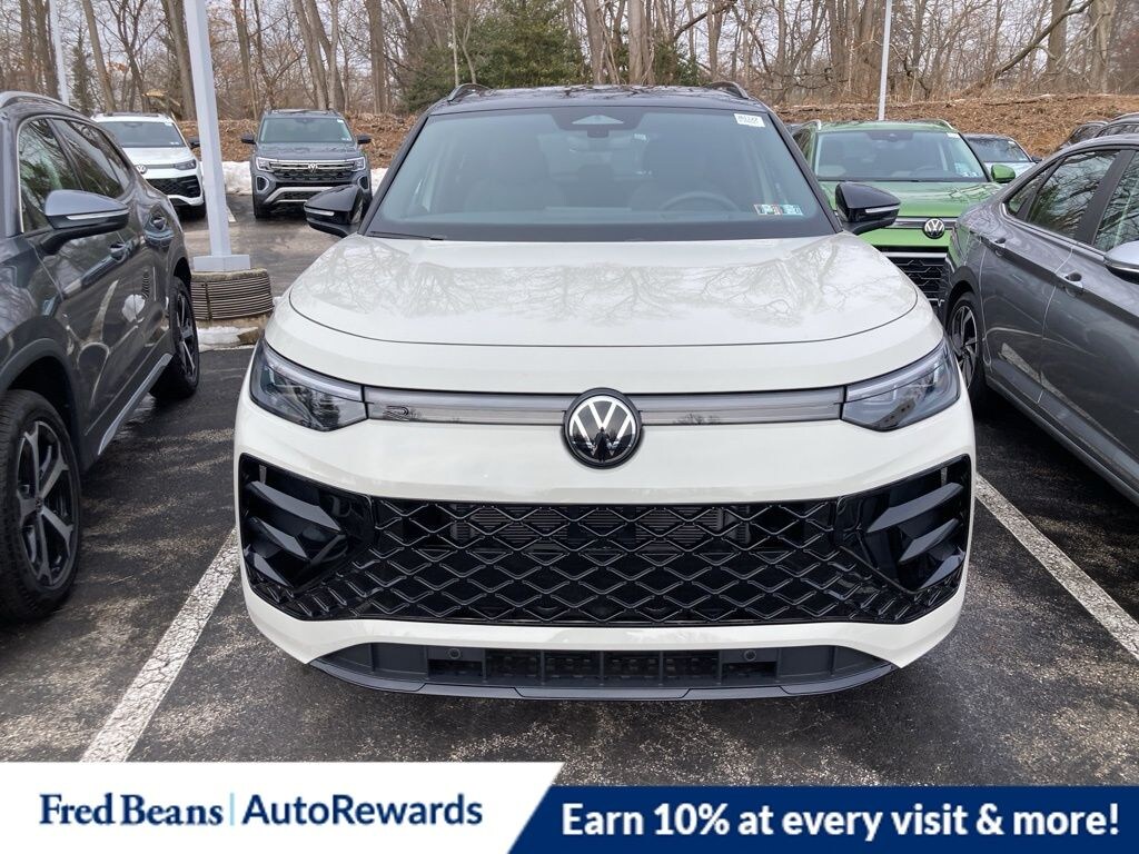 New 2026 Volkswagen Tiguan 2.0T SE R-Line Black SUV