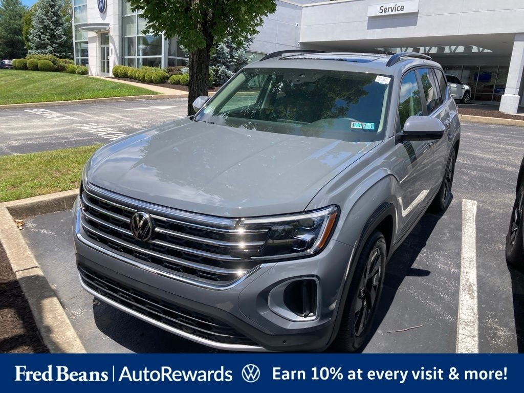 New 2026 Volkswagen Atlas SE w/Technology SUV
