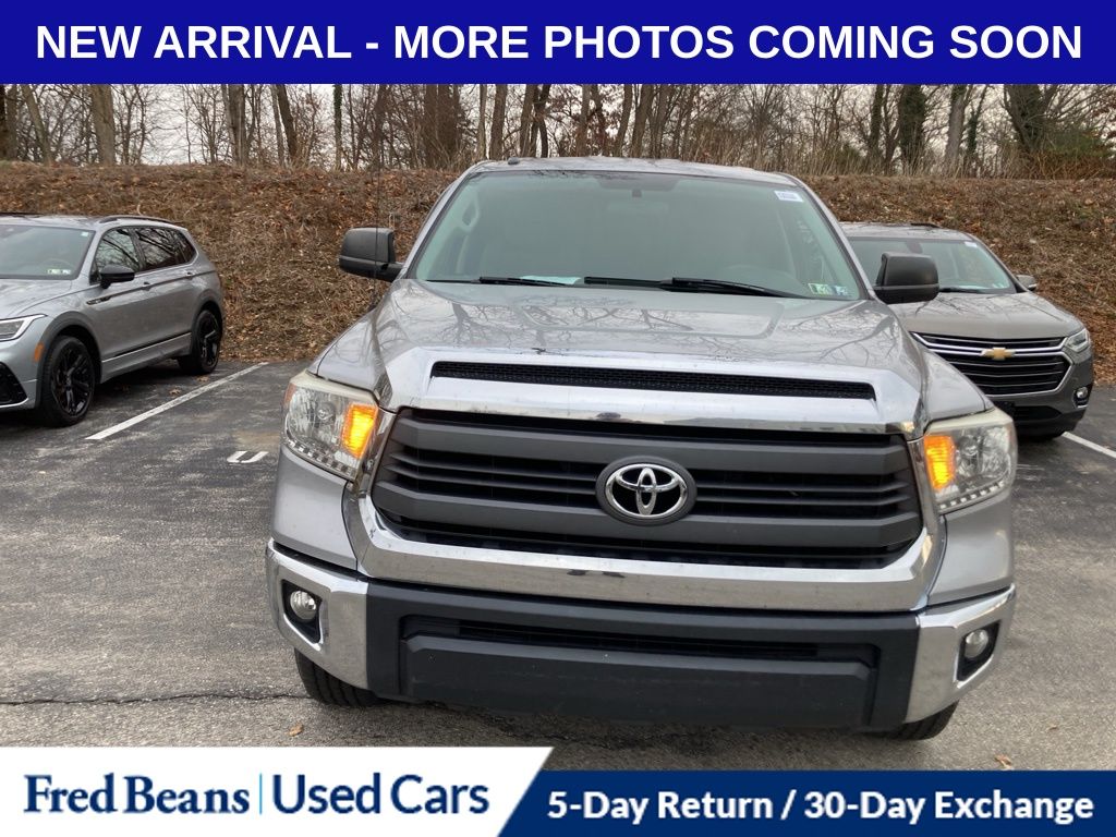 2015 Toyota Tundra SR5 Grade photo 2