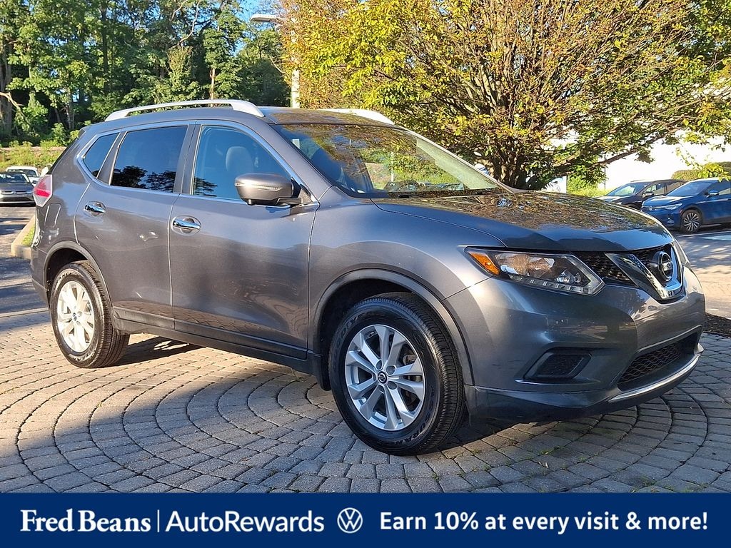Used 2015 Nissan Rogue SV SUV