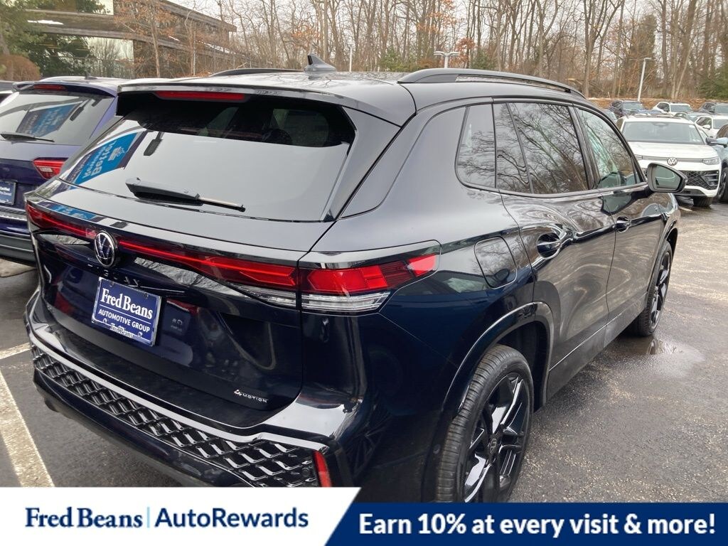 New 2026 Volkswagen Tiguan 2.0T SE R-Line Black SUV