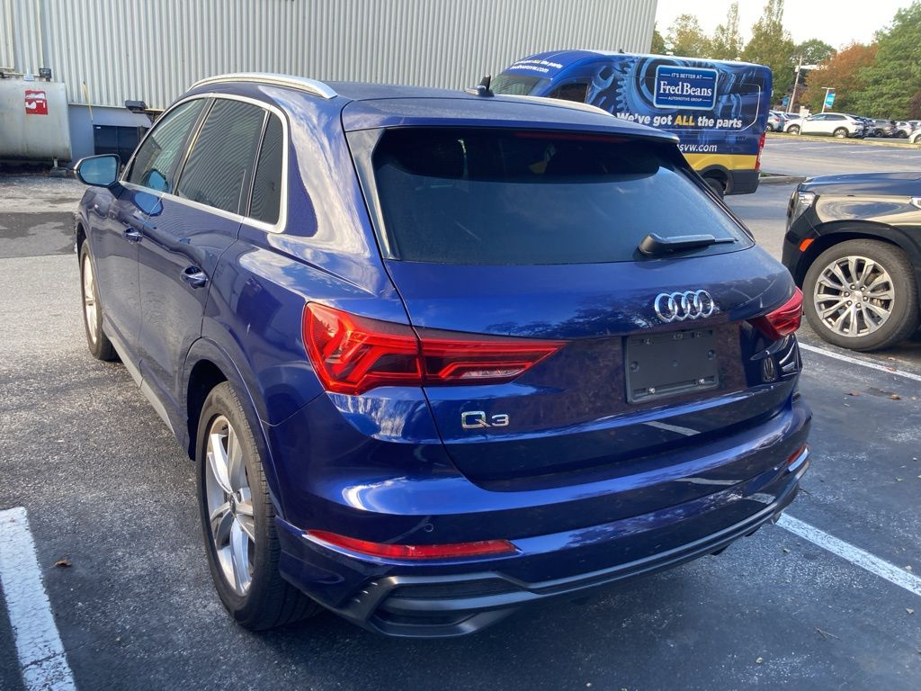 2022 Audi Q3 45 TFSI S line Premium photo 4