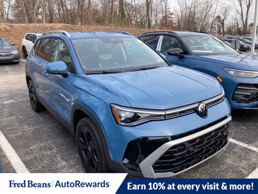 2026 Volkswagen Taos SEL's photo