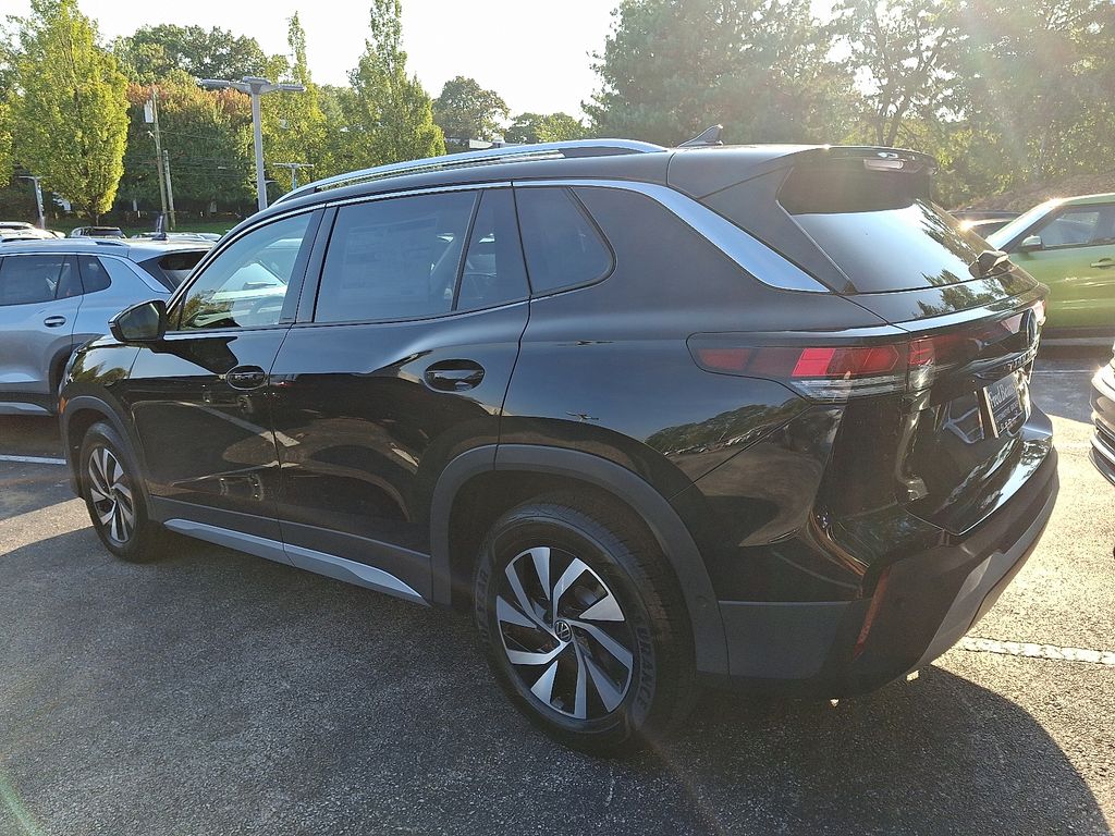 2025 Volkswagen Tiguan S photo 3