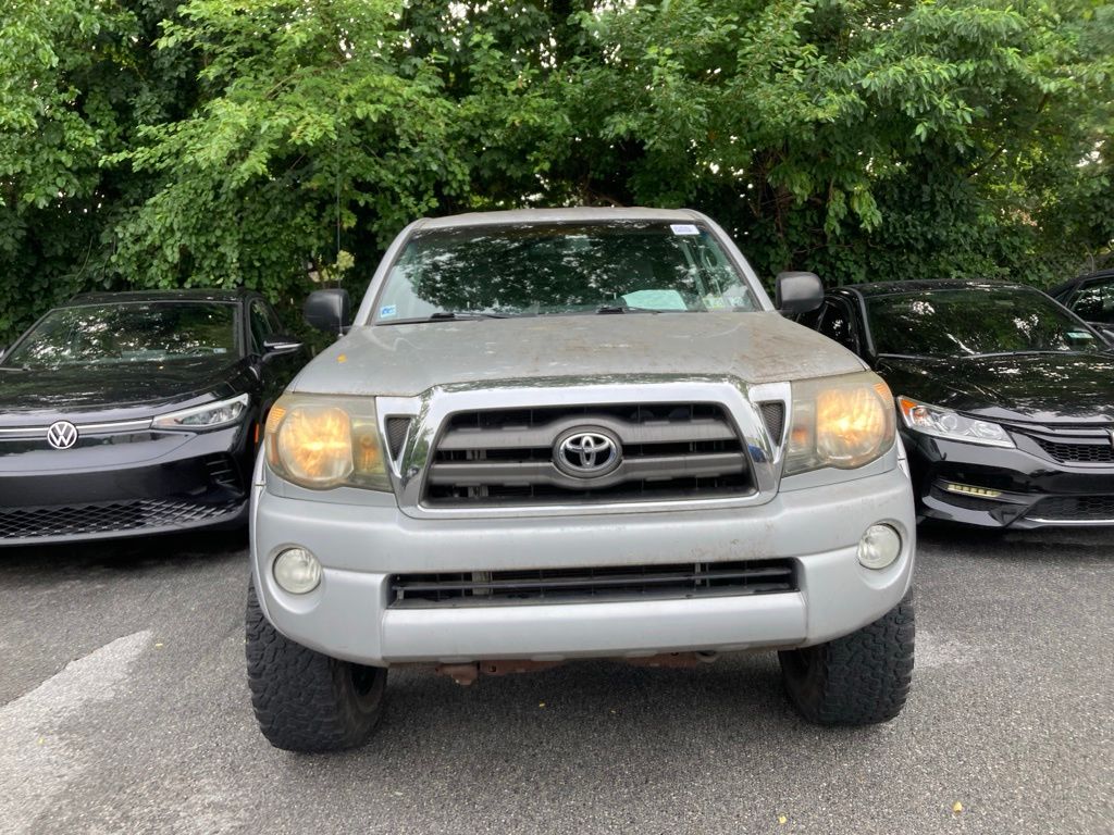 Used 2009 Toyota Tacoma Base with VIN 5TEUU42N59Z662790 for sale in Devon, PA