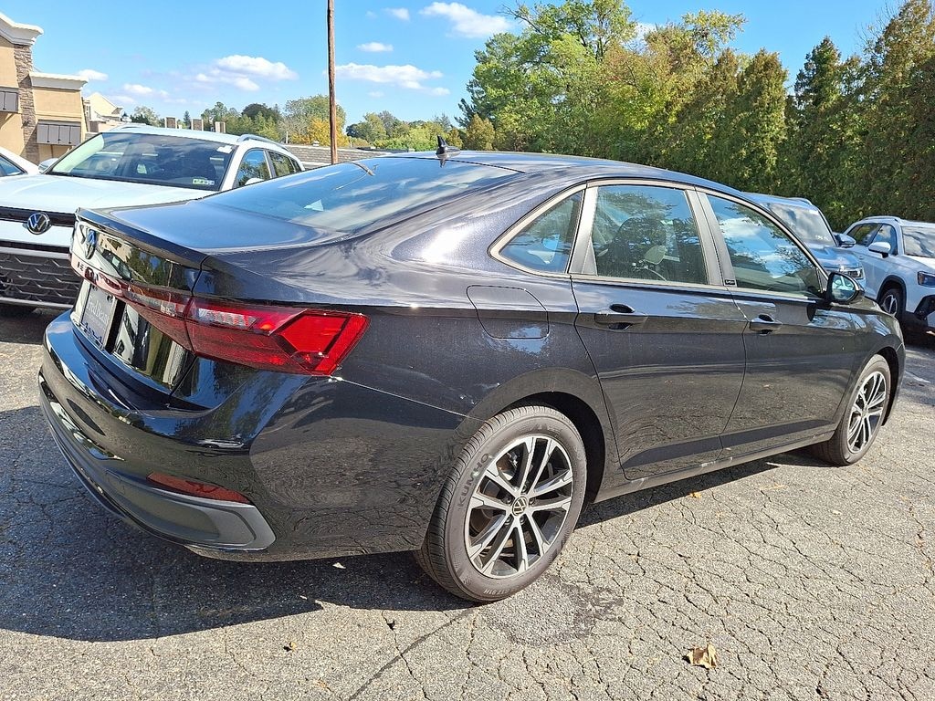 New 2025 Volkswagen Jetta 1.5T Sport Sedan