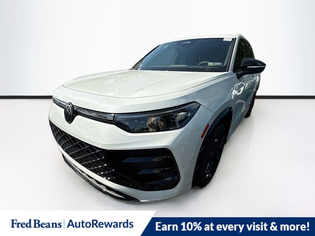 New 2025 Volkswagen Tiguan 2.0T SE R-Line Black SUV