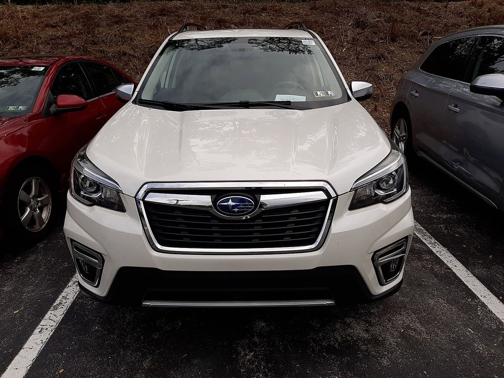 2019 Subaru Forester Touring photo 2