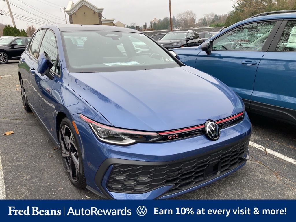 2026 Volkswagen Golf GTI 2.0T SE 4-door DSG's photo